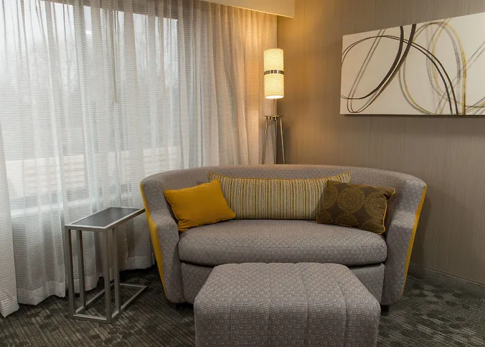 Courtyard By Marriott Lafayette Hotel