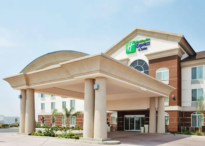 Dinuba Hotels