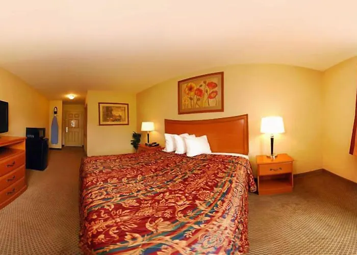 Rockmart Hotels