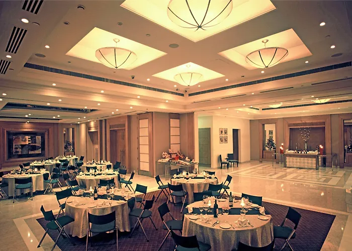 Hotels in Noida