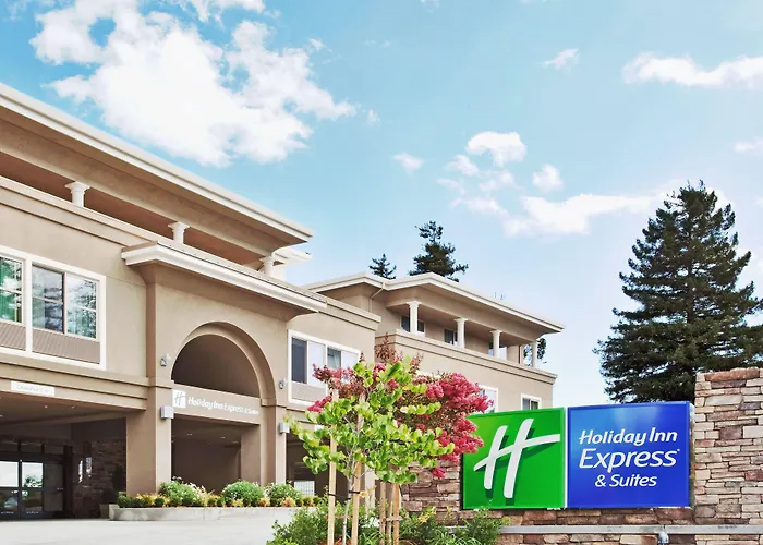 Holiday Inn Express Hotel & Suites Santa Cruz By Ihg
