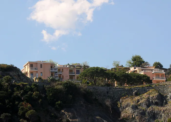 Hotel Puntabella Varazze