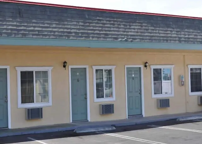 The Palace Inn Oxnard
