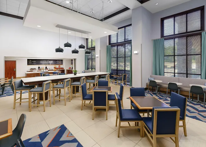 Hampton Inn & Suites West Sacramento