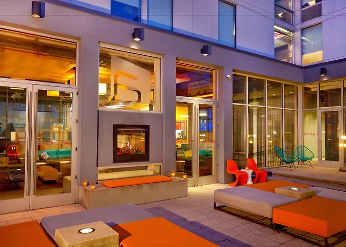 Aloft By Marriott Bolingbrook