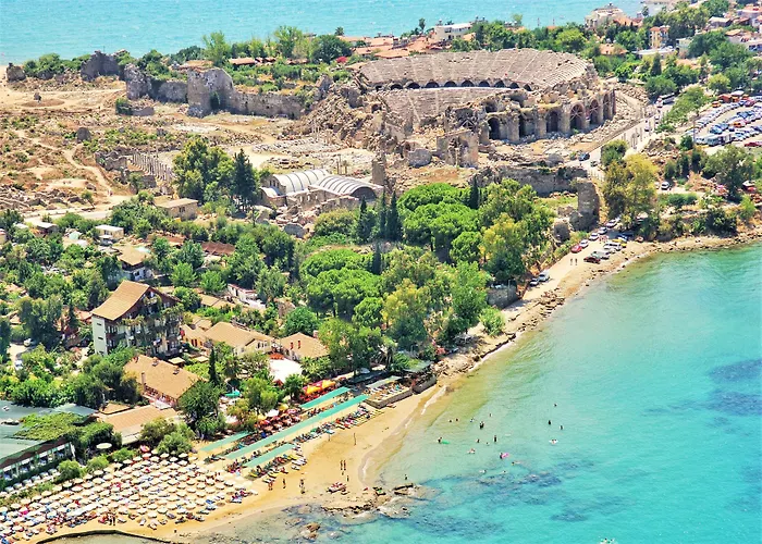 Leda Beach Hotel Side