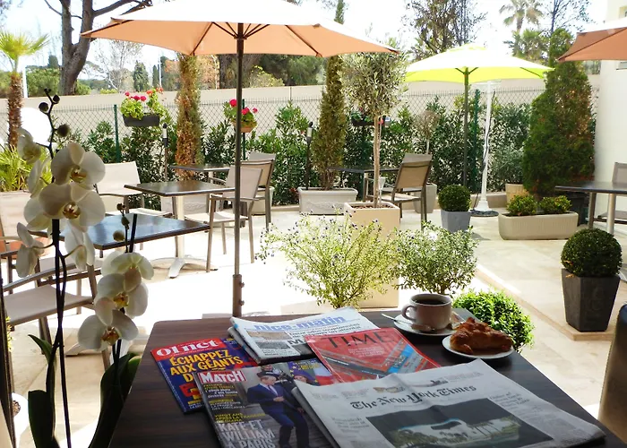 Hotel Miramar- Cap D'Antibes - La Garoupe Plage