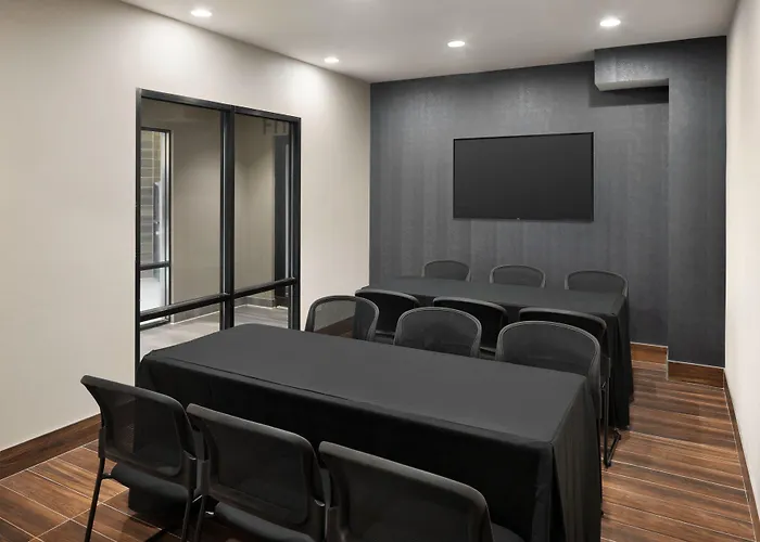 West Kelowna Hotels