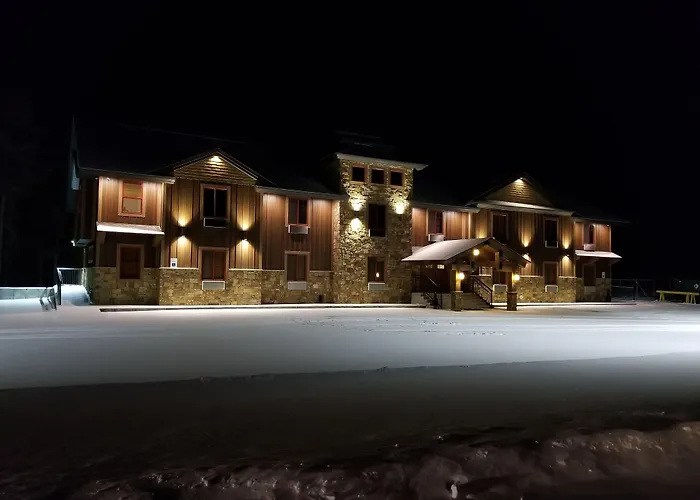 Tetonia Hotels