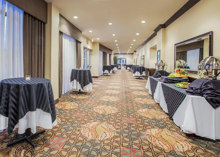 Crowne Plaza Anchorage-Midtown By Ihg Hotel