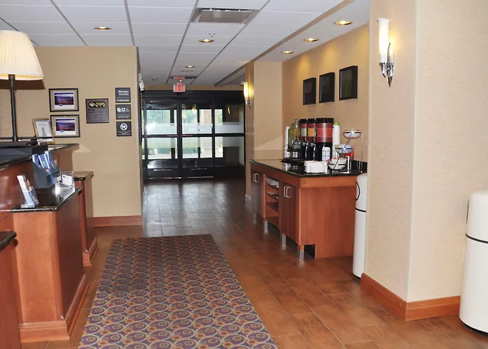 Hampton Inn Macomb