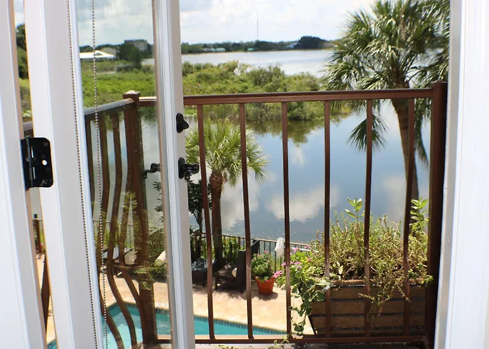 Sebring Hotels