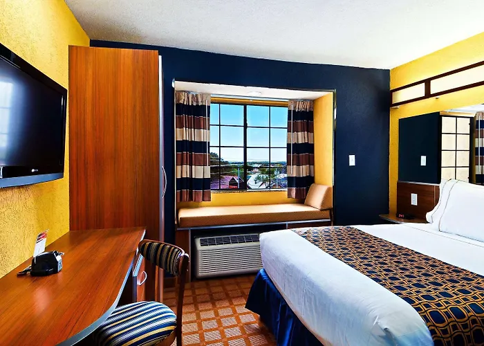 New Braunfels Hotels