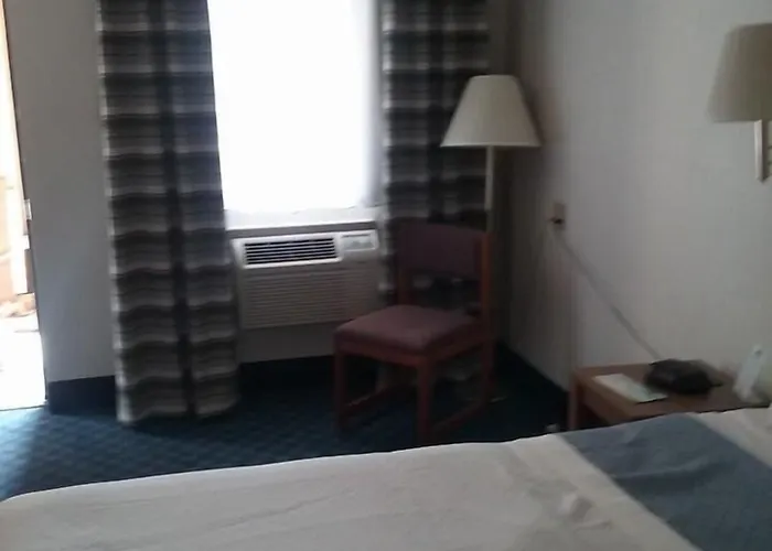 Doylestown Hotels