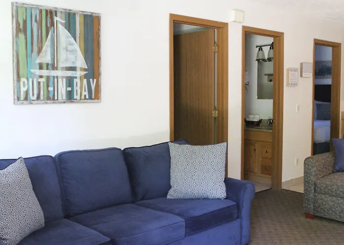 Bay Lodging Resort Put-in-Bay