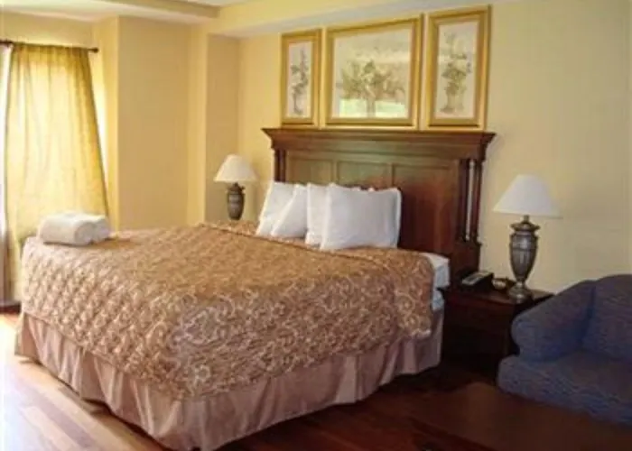 Ocean Inn & Suites St. Simons Island