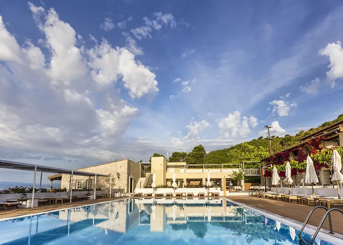 Hotels in Platanias (Skiathos)