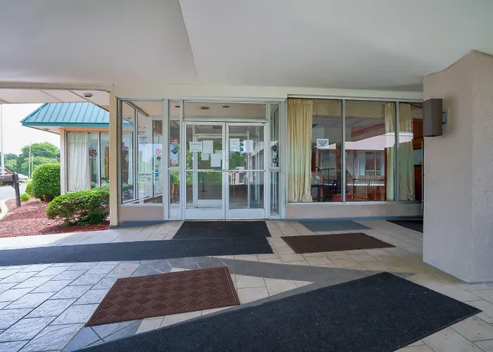 Oyo Hotel O Henderson Kerr Lak I-85 N