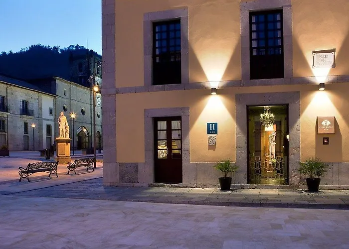 Antiguo Casino Hotel Pravia