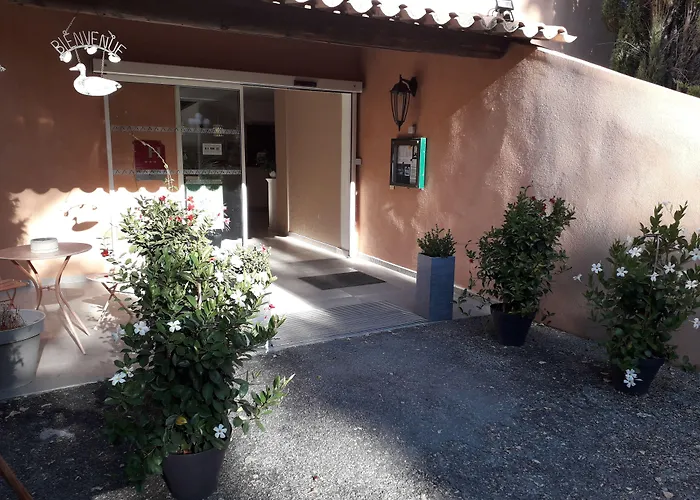 Hôtels à Cadenet