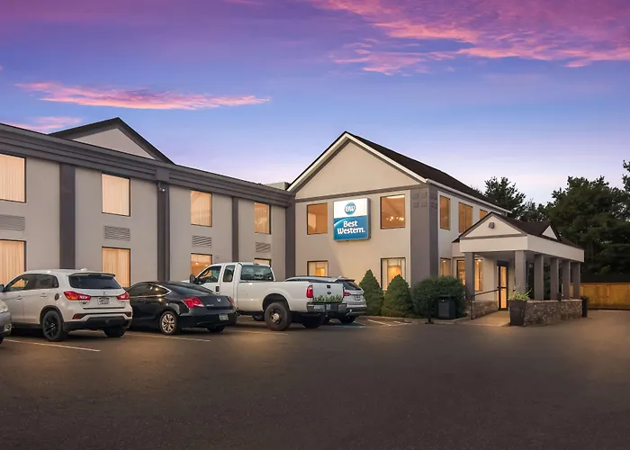 New Philadelphia Hotels