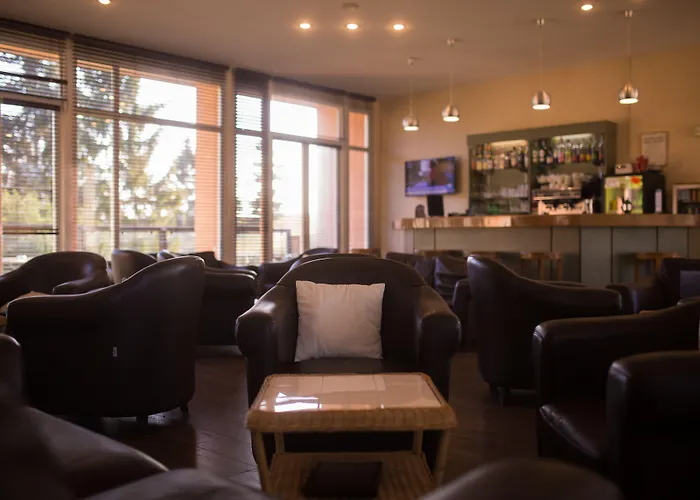 Luzarches Hotels