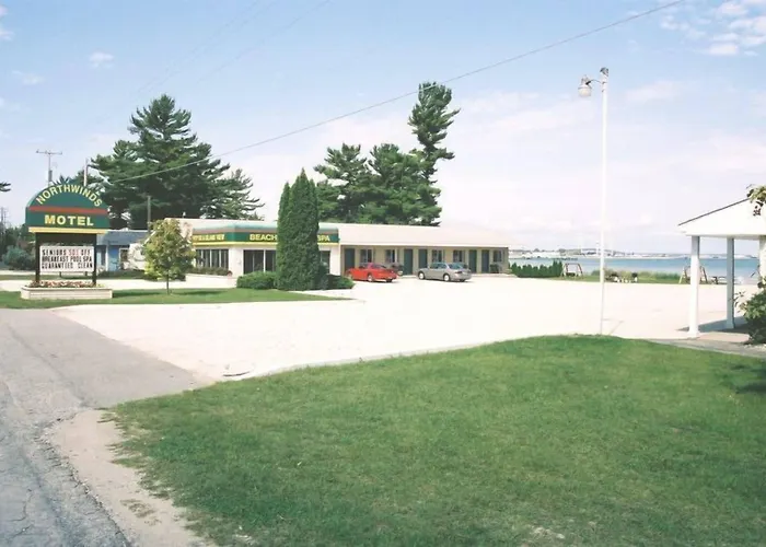 North Winds Motel Mackinaw City