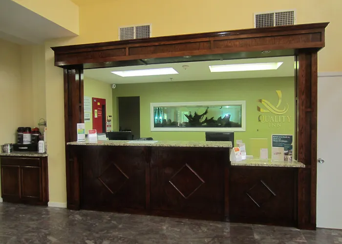 Quality Inn University Near Downtown San Marcos