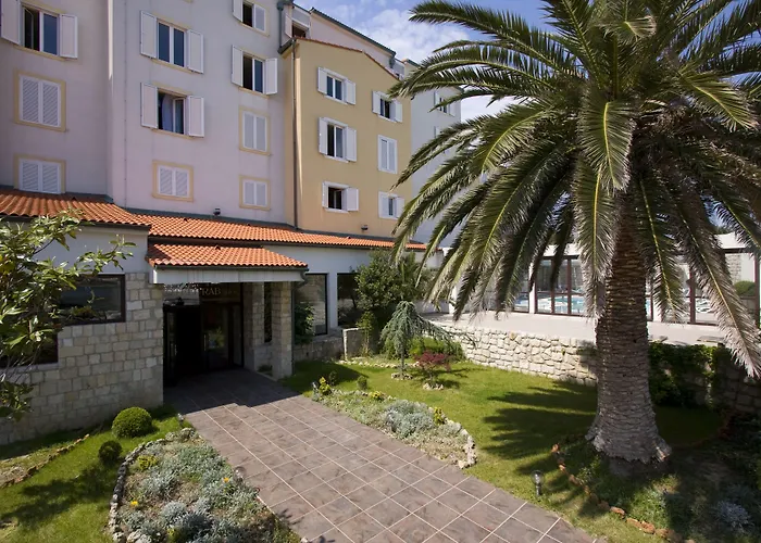 Hotel International Rab Town