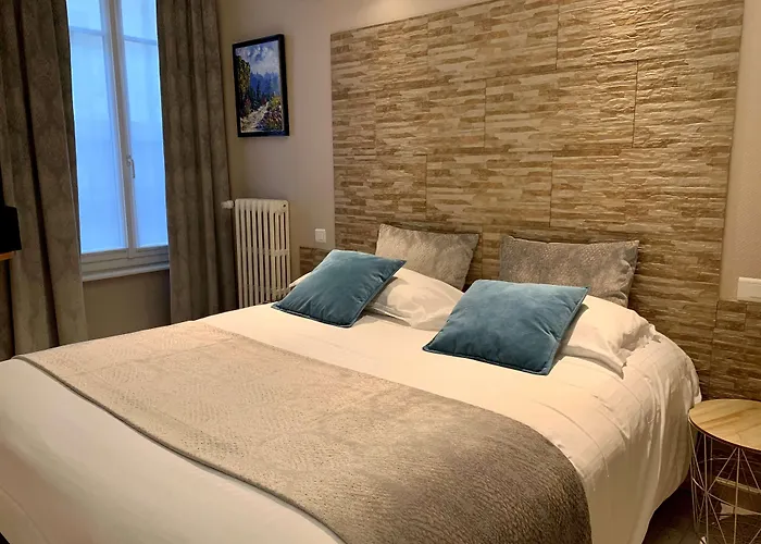 Fougeres Hotels