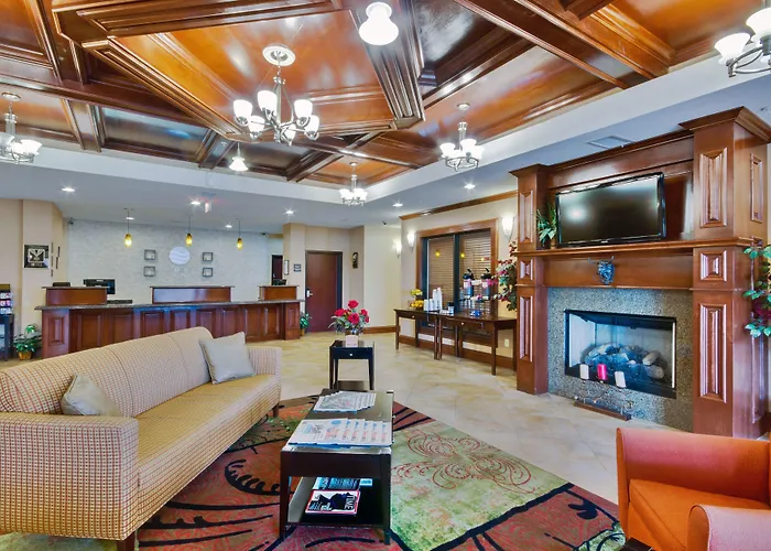 Comfort Inn & Suites Fort Worth - Fossil Creek