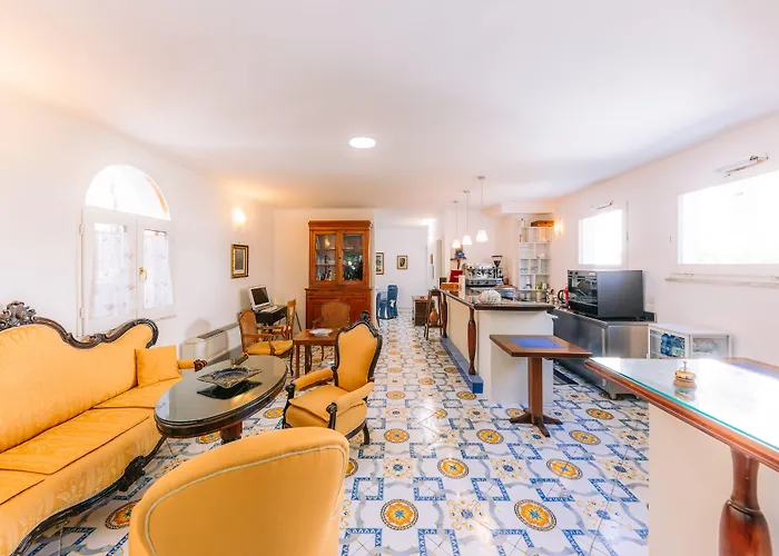 Hotel Toro