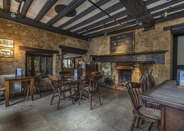 Moreton-in-Marsh Hotels