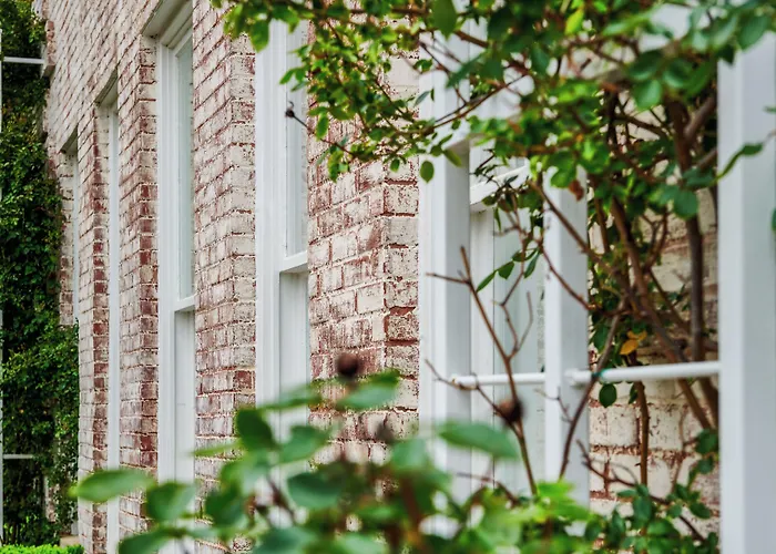 Inn At Carnall Hall Fayetteville