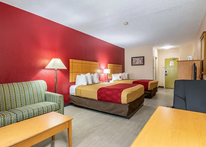 Econo Lodge Topeka At Wanamaker
