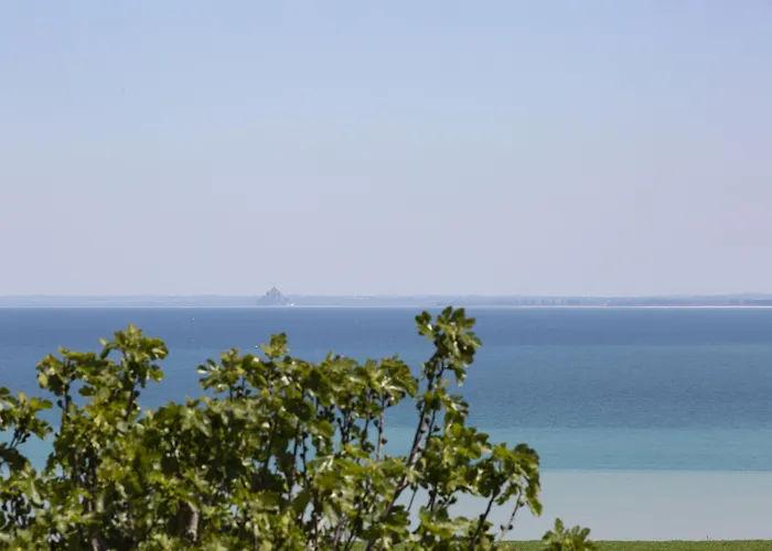 La Metairie du Vauhariot - Maison d'hôtes de Charme Vue Mer&Piscine Intérieure Chauffée Cancale