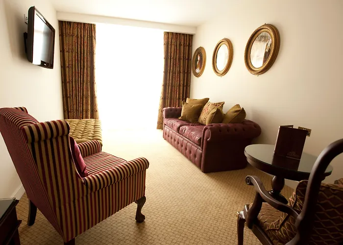 Thame Hotels