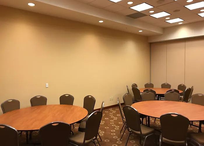 Hyatt Place Des Moines Downtown