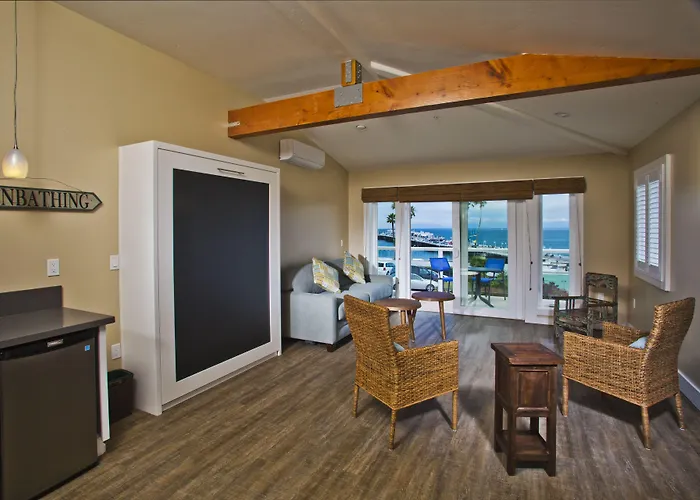 Beach Street Inn And Suites