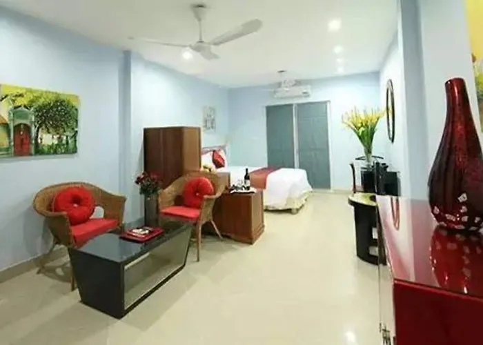 Rising Dragon Estate Hotel