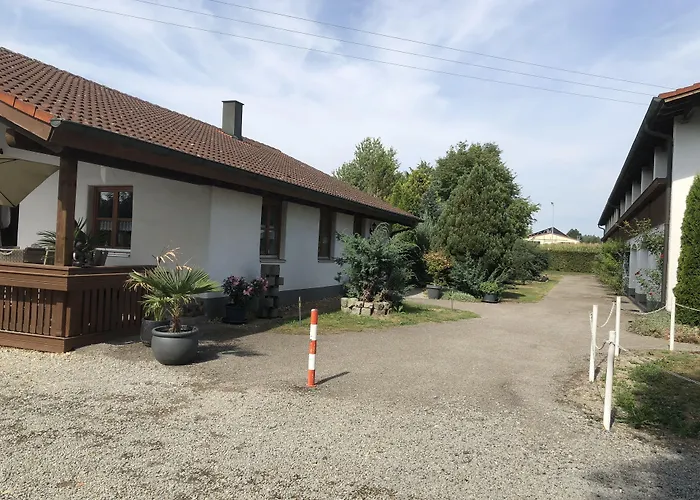 Hotels in Aidenbach