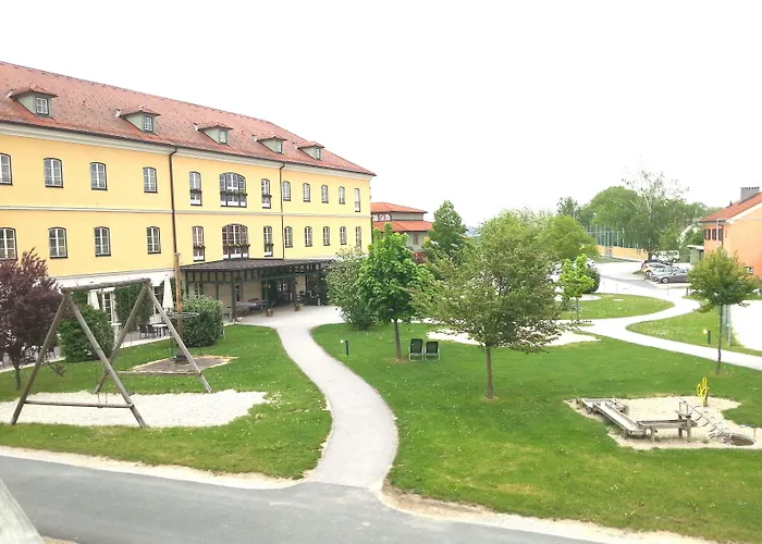 Hotels in Fuerstenfeld