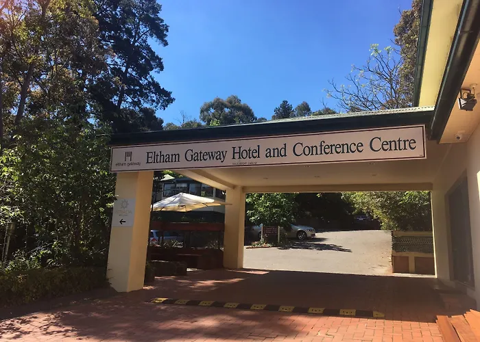 Eltham Hotels