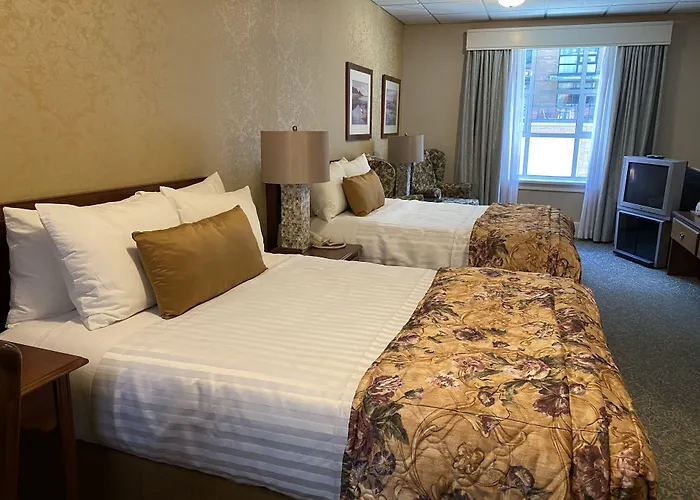 Kingston Hotel