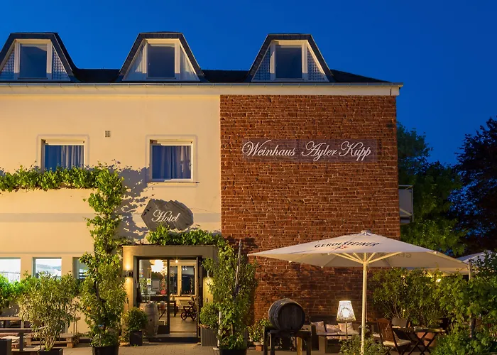 Hotels in Ayl