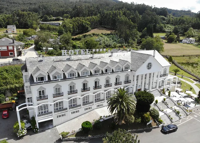 Hotel O Val Do Naseiro Viveiro