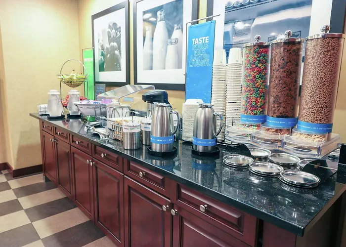 Lincolnton Hotels