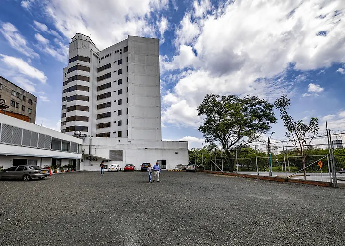 Hotel Cosmos Cali