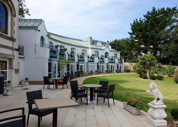 Clos De Vallombreuse, The Originals Relais Douarnenez