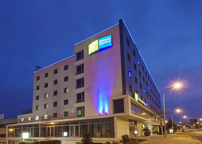Holiday Inn Express Lisbon Alfragide By Ihg Carnaxide